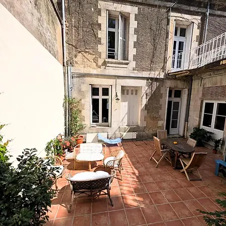 בית נופש L'auberge Maillochon- 6 Personnes- 3 Chambres- Gare פואטייה